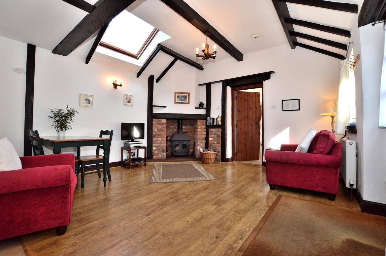 Three Gates Farm Holiday Cottages Huntsham Εξωτερικό φωτογραφία