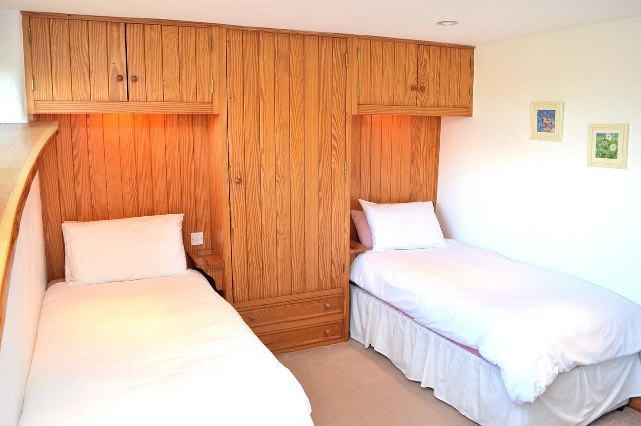 Three Gates Farm Holiday Cottages Huntsham Εξωτερικό φωτογραφία