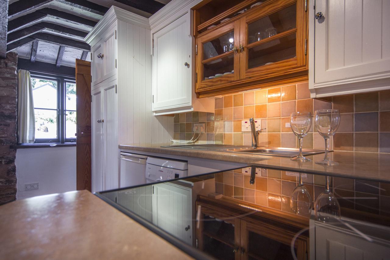 Three Gates Farm Holiday Cottages Huntsham Εξωτερικό φωτογραφία